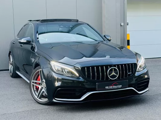Mercedes Benz C63S V8 Bi-turbo full option