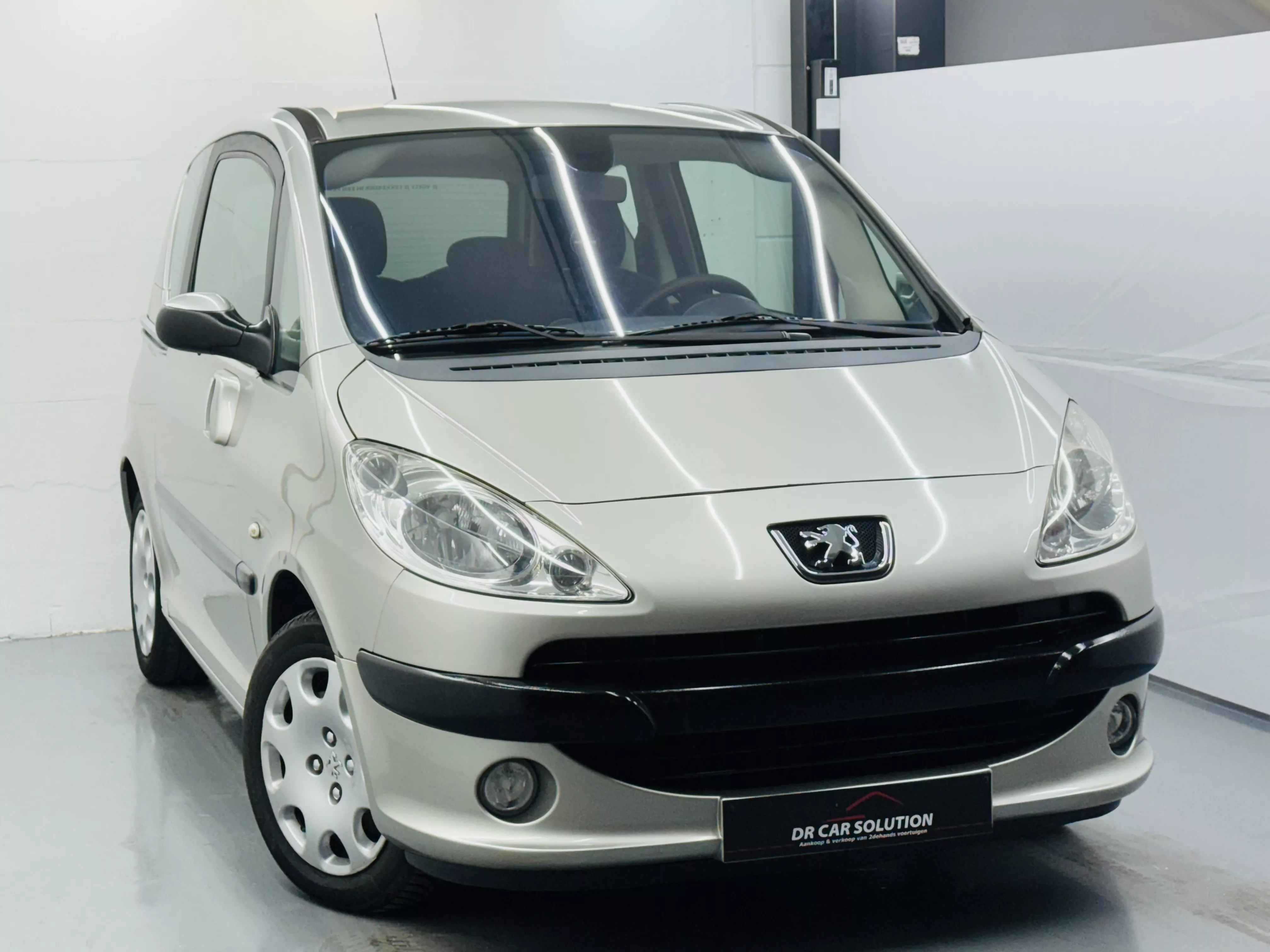 peugeot 1007 1.4i 58.000km AC elektrische ruiten LEZOK 