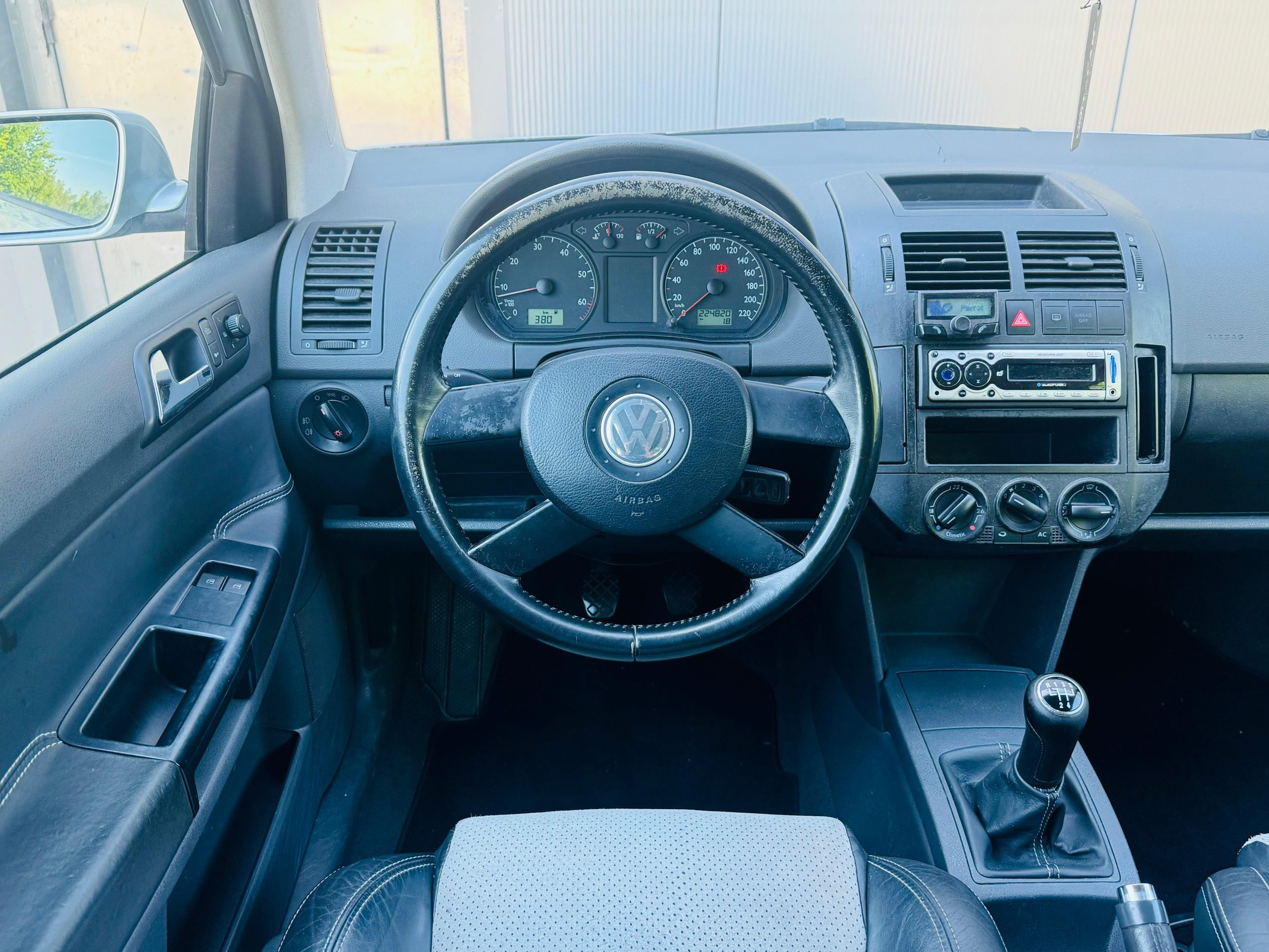 Vw polo 1.2i lederen zetels airco cruise control