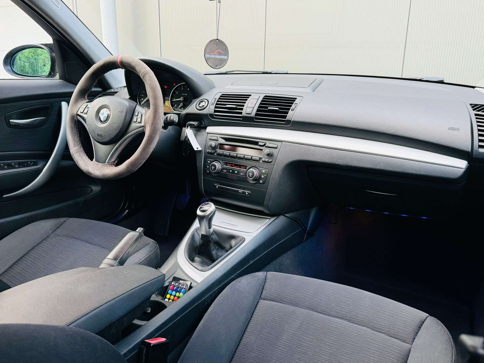 Bmw 116i LCI digitale airco zetelverwarming pdc