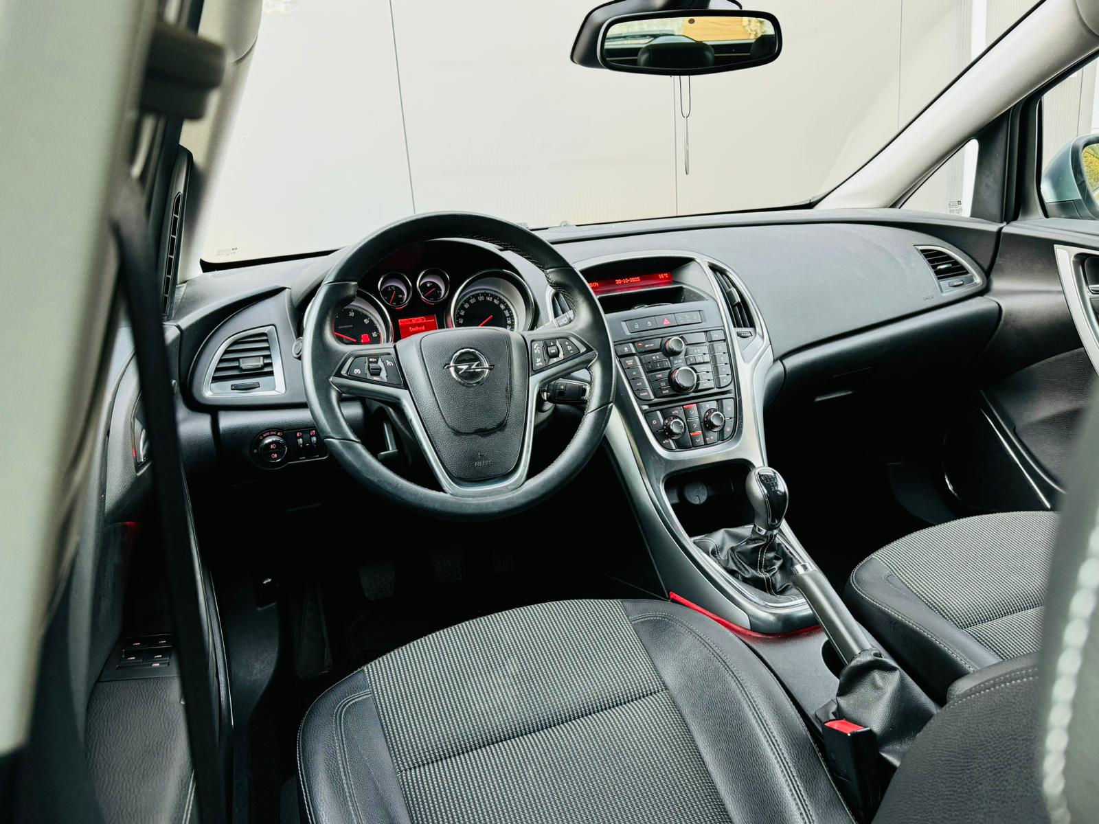 Opel astra ecoflex 1.7tdi airco pdc